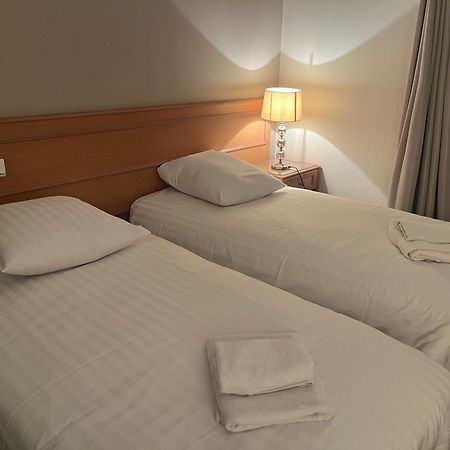 Hotel Le Roosevelt ジヴェ エクステリア 写真